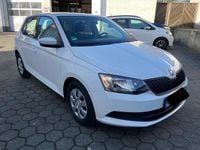 Gebraucht Skoda Fabia Active 60 PS (44 kW) 2015 Weiß Kleinwagen