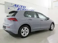 Gebraucht VW Golf VII Life 131 PS (96 kW) 2020 Mondsteingrau Kleinwagen