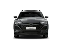 Second-hand Audi Q8 e-tron Advanced Plus 250 kW (340 CP) 2023 Gri SUV
