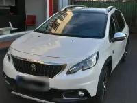 Gebraucht Peugeot 2008 Crossway 110 PS (80 kW) 2018 Weiß SUV