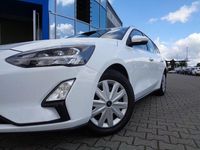 Gebraucht Ford Focus Trend 120 PS (88 kW) 2022 Weiß Limousine