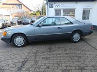 Second-hand Mercedes E300 220 CP (161 kW) 1990 Gri