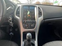 Gebraucht Opel Astra 101 PS (74 kW) 2010 Weiß Kombi