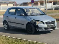 Gebraucht Skoda Fabia 60 PS (44 kW) 2010 Blau Limousine