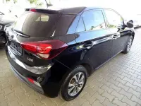 Gebraucht Hyundai i20 Active 84 PS (61 kW) 2020 Phantomschwarz Limousine
