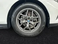 Gebraucht BMW 520 Sport Line 208 PS (152 kW) 2025 Alpinweiss Kombi