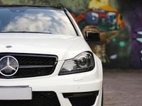 Gebraucht Mercedes C63 AMG 265 PS (194 kW) 2011 Weiß Kombi