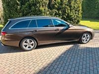 Gebraucht Mercedes E200 Avantgarde 150 PS (110 kW) 2017 Braun Kombi