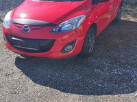 Gebraucht Mazda 2 86 PS (63 kW) 2013 Rot Kleinwagen