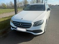 Gebraucht Mercedes E220 194 PS (142 kW) 2017 Weiß Kombi