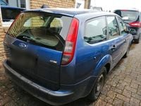 Gebraucht Ford Focus 116 PS (85 kW) 2006 Blau Kombi