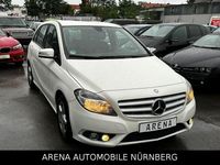Gebraucht Mercedes B180 109 PS (80 kW) 2013 Weiß Van / Kleinbus