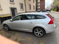 Gebraucht Volvo V60 190 PS (139 kW) 2015 Silber Kombi