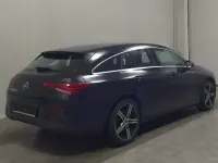 Gebraucht Mercedes CLA200 Shooting Brake 150 PS (110 kW) 2023 Schwarz Kombi