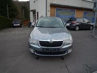 Gebraucht Skoda Superb Ambition 140 PS (102 kW) 2011 Platin grau metallic Kombi