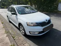 Gebraucht Skoda Rapid Drive 105 PS (77 kW) 2015 Weiß Kleinwagen