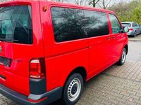 Gebraucht VW Transporter 102 PS (75 kW) 2018 Rot Van