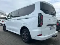 Gebraucht Ford Tourneo Custom Titanium 136 PS (100 kW) 2024 Frostweiß Van