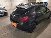 gebraucht Opel Astra turbo 1,4 schwarz Bj. 2012