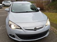 Gebraucht Opel Astra GTC 140 PS (102 kW) 2012 Weiß Limousine