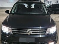 Gebraucht VW Tiguan Allspace IQ Drive 150 PS (110 kW) 2020 Schwarz SUV
