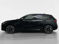 Gebraucht BMW 118 M Sport 150 PS (110 kW) 2025 Saphirschwarz metallic Kleinwagen