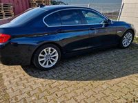 Gebraucht BMW 520 184 PS (135 kW) 2013 Blau Limousine