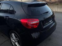 Gebraucht Mercedes A180 122 PS (89 kW) 2013 Schwarz Limousine