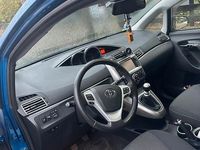 Gebraucht Toyota Verso Executive 177 PS (130 kW) 2013 Blau Van / Kleinbus