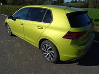 Gebraucht VW Golf VIII Style 150 PS (110 kW) 2026 Limonengelb
