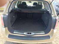 Usata Opel Astra 125 CV (91 kW) 2004 Oro Berlina