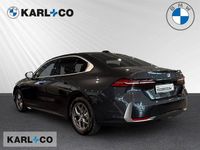 Gebraucht BMW 520 Sport Line 197 PS (144 kW) 2024 Grau Limousine