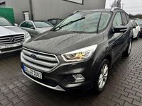 Gebraucht Ford Kuga 150 PS (110 kW) 2018 Grau SUV