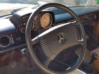Gebraucht Mercedes 230 120 PS (88 kW) 1973 Beige Limousine