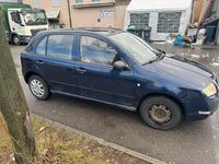 Gebraucht Skoda Fabia 60 PS (44 kW) 2003 Blau Kleinwagen
