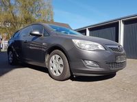 Gebraucht Opel Astra Edition 120 PS (88 kW) 2012 Grau Kombi