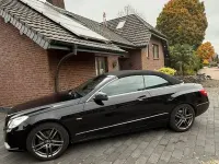 Usata Mercedes E250 Elegance 204 CV (150 kW) 2011 Nero Cabrio