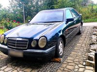 Używany Mercedes E290 129 KM (94 kW) 1998 Andere farben Sedan/Limuzyna