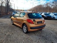 Gebraucht Peugeot 207 Tendance 88 PS (64 kW) 2006 Orange Limousine