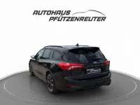 Gebraucht Ford Focus ST-Line 155 PS (114 kW) 2020 Obsidianschwarz Kombi