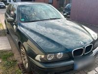 Gebraucht BMW 525 192 PS (141 kW) 2002 Grün Kombi