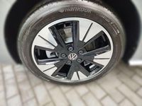 Gebraucht VW Multivan Edition 150 PS (110 kW) 2026 Silber Van