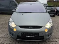 Gebraucht Ford S-MAX Titanium 140 PS (102 kW) 2010 Grau Van / Kleinbus