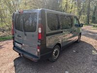 Gebraucht Opel Vivaro 140 PS (102 kW) 2015 Grau Van / Kleinbus