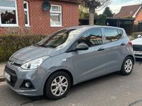 Gebraucht Hyundai i10 67 PS (49 kW) 2014 Grau Kleinwagen