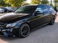 Gebraucht Mercedes E300 Night 244 PS (179 kW) 2020 Schwarz Kombi