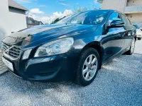 Gebraucht Volvo S60 Kinetic 114 PS (83 kW) 2012 Grau Limousine