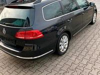 Gebraucht VW Passat Comfortline 122 PS (89 kW) 2011 Schwarz Kombi