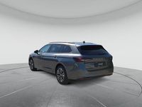 Gebraucht Skoda Superb Selection 150 PS (110 kW) 2024 Graphitegrau metallic Kombi