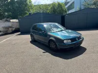 Gebraucht VW Golf IV 131 PS (96 kW) 2001 Grün Kleinwagen